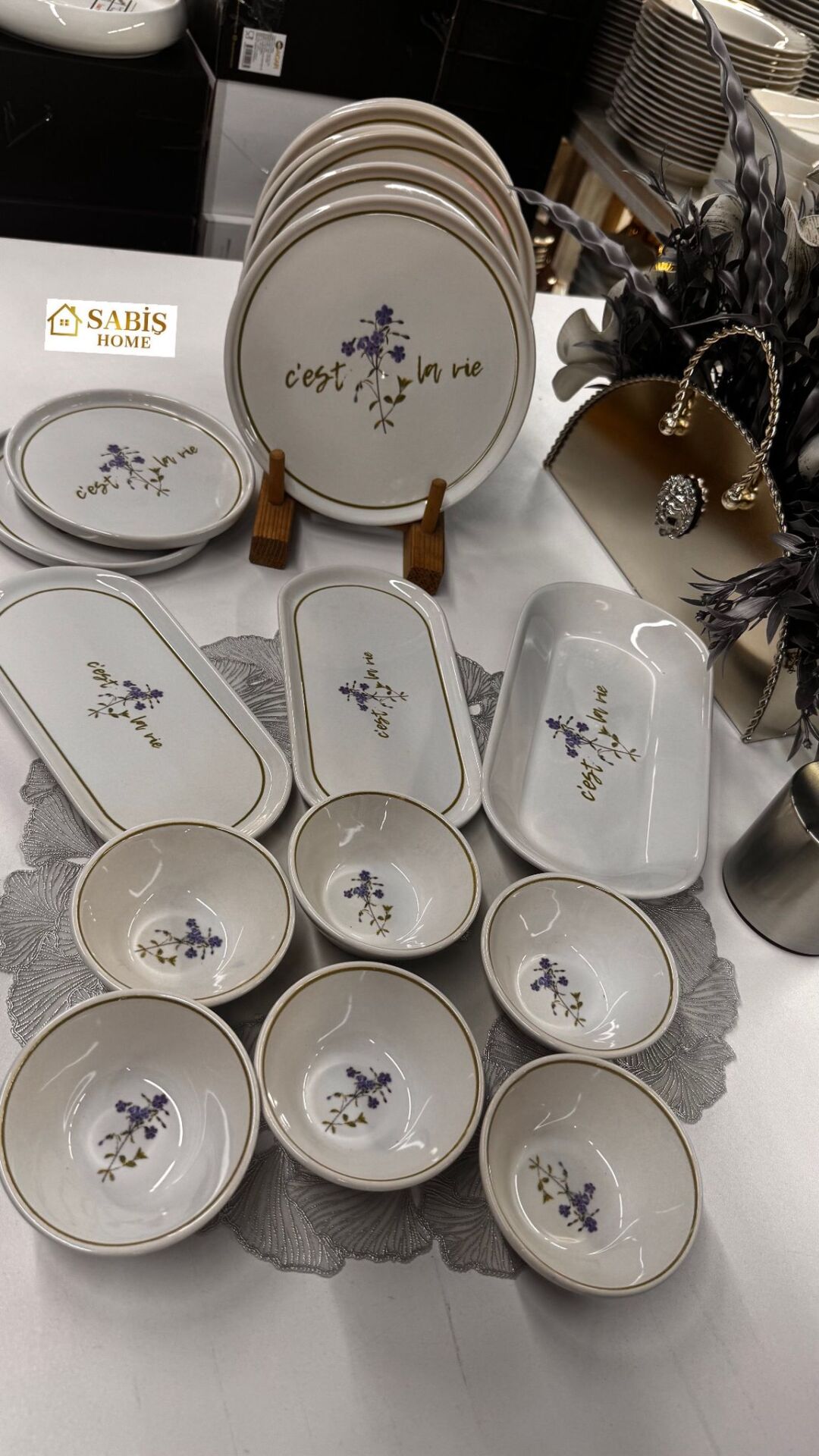 6 KİŞİLİK 17 PARÇA SERAMİK ÇAY/KAVALTI SETİ